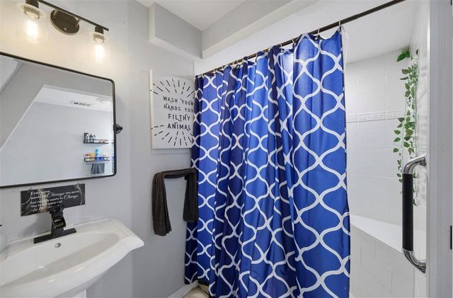 900 RIVERSIDE DRIVE, Tarpon Springs, FL 34689