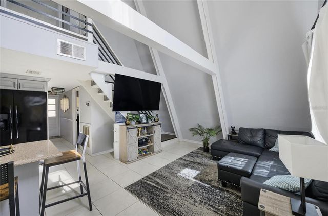 900 RIVERSIDE DRIVE, Tarpon Springs, FL 34689