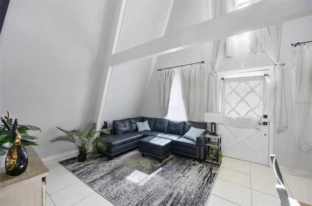 900 RIVERSIDE DRIVE, Tarpon Springs, FL 34689