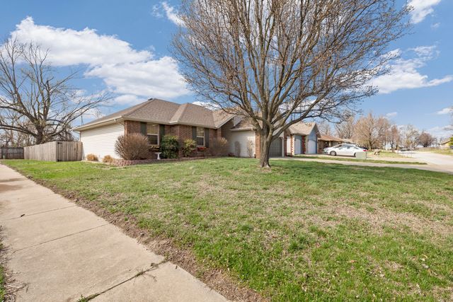 431 S Bernier Avenue, Springfield, MO 65802
