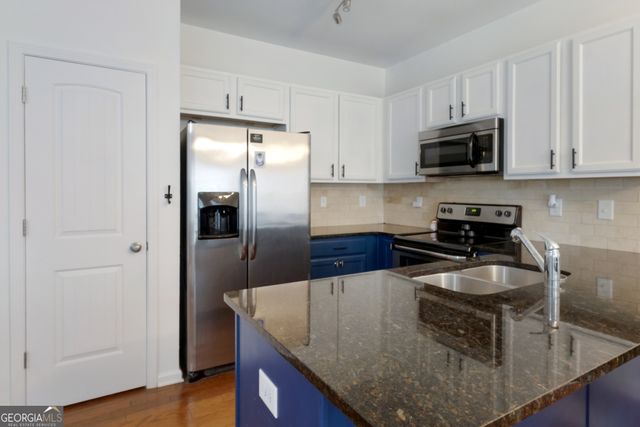 7656 Green Glade Way, Lithonia, GA 30038