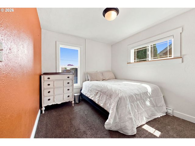 540 21ST Ave, Longview, WA 98632