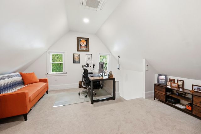314 N Winter Street, Midway, KY 40347