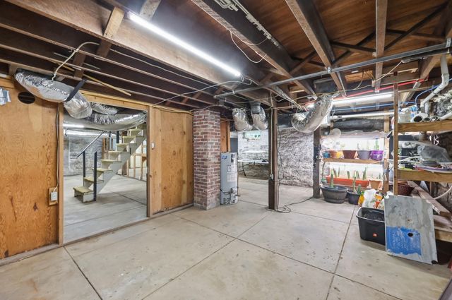 314 N Winter Street, Midway, KY 40347