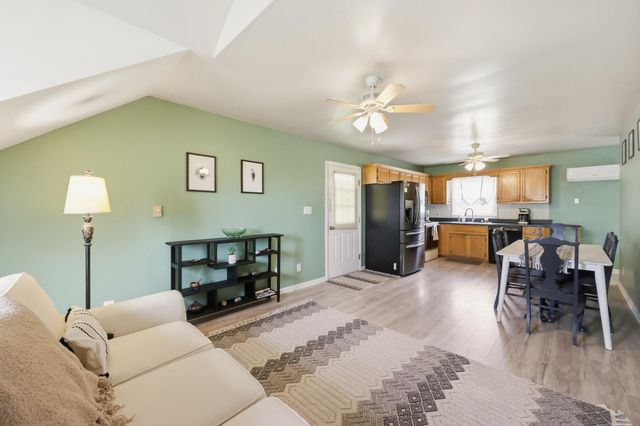 314 N Winter Street, Midway, KY 40347
