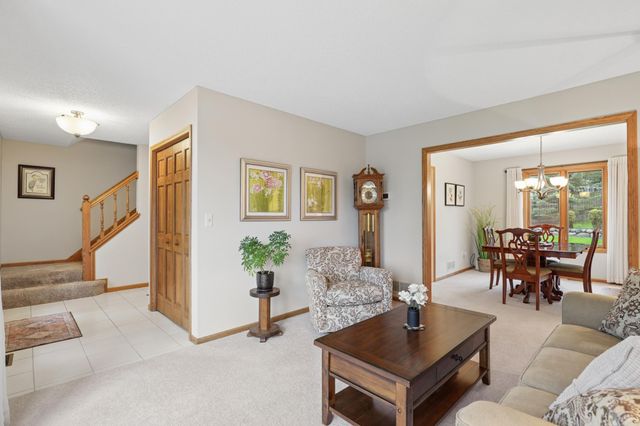 1474 Corral Lane, Woodbury, MN 55125
