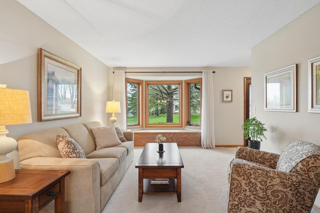 1474 Corral Lane, Woodbury, MN 55125