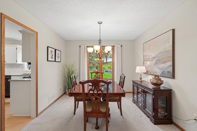 1474 Corral Lane, Woodbury, MN 55125