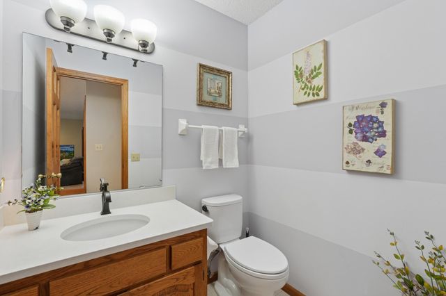 1474 Corral Lane, Woodbury, MN 55125
