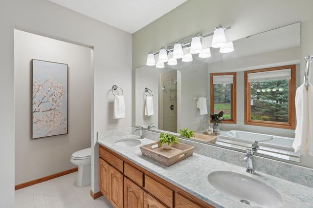 1474 Corral Lane, Woodbury, MN 55125