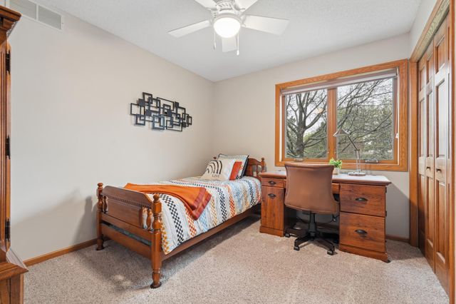 1474 Corral Lane, Woodbury, MN 55125
