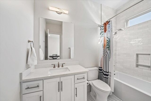 10133 CLIVEDEN CIR S, Collierville, TN 38017