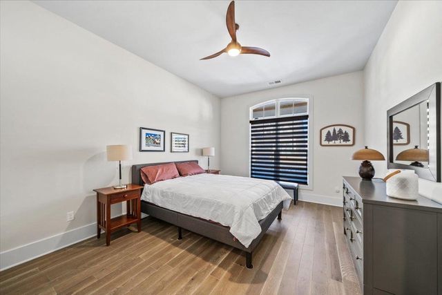 10133 CLIVEDEN CIR S, Collierville, TN 38017