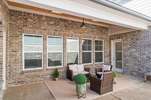 10133 CLIVEDEN CIR S, Collierville, TN 38017