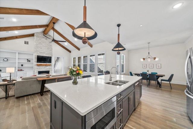 10133 CLIVEDEN CIR S, Collierville, TN 38017