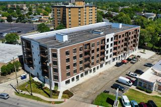 9201 N Milwaukee Avenue, Niles, IL 60714