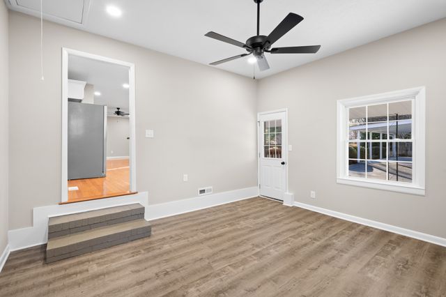 215 Hill St, Estill Springs, TN 37330