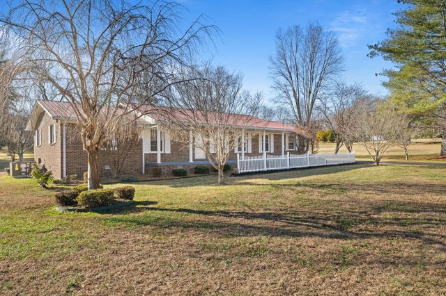 215 Hill St, Estill Springs, TN 37330