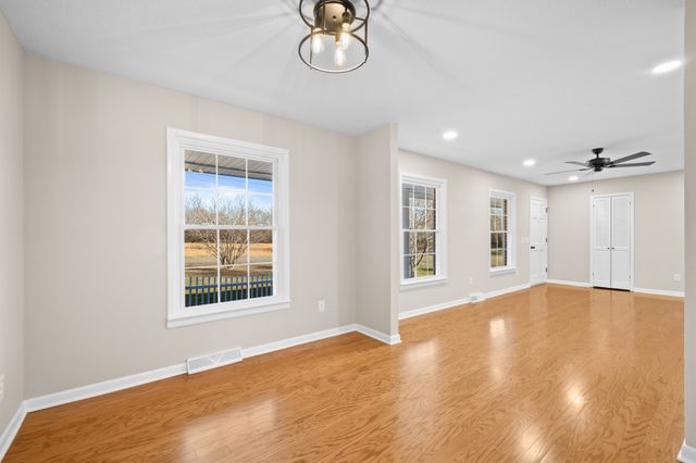 215 Hill St, Estill Springs, TN 37330