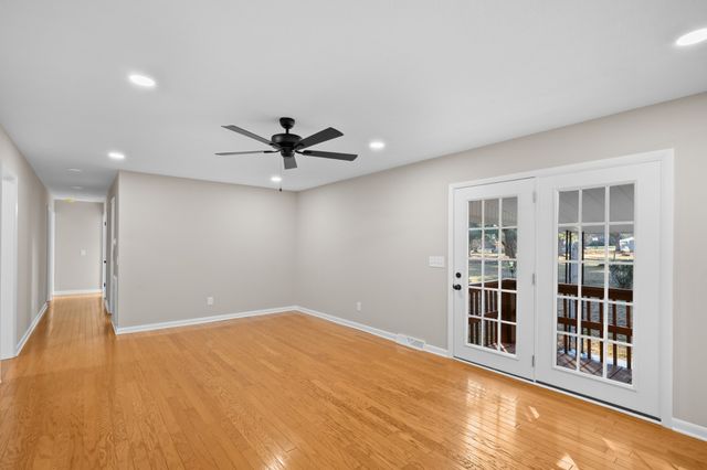 215 Hill St, Estill Springs, TN 37330