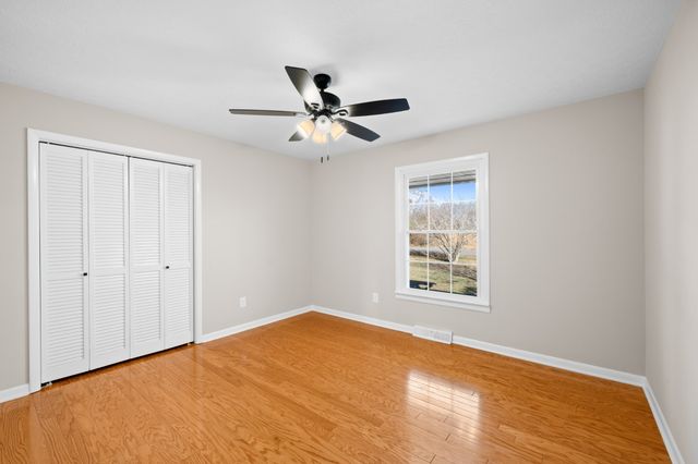 215 Hill St, Estill Springs, TN 37330