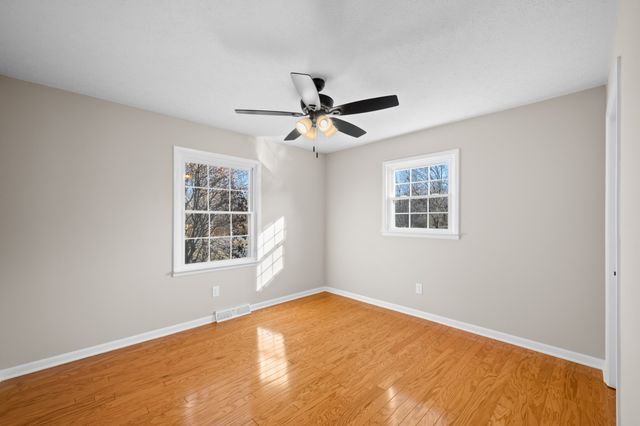 215 Hill St, Estill Springs, TN 37330