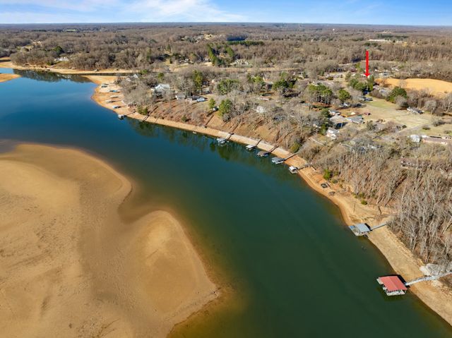 215 Hill St, Estill Springs, TN 37330