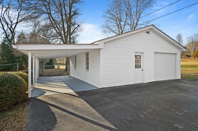 215 Hill St, Estill Springs, TN 37330