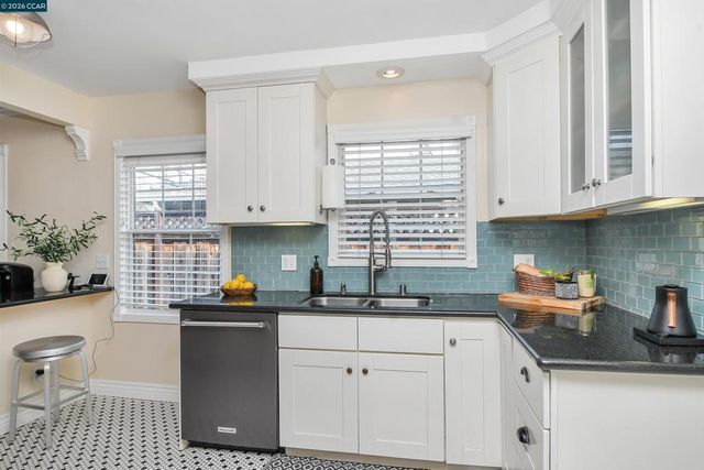 3162 3162 Salvio St, Concord, CA 94519