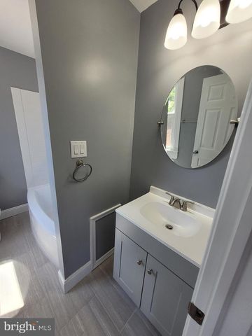 45 GREEN ST, Lansdale, PA 19446