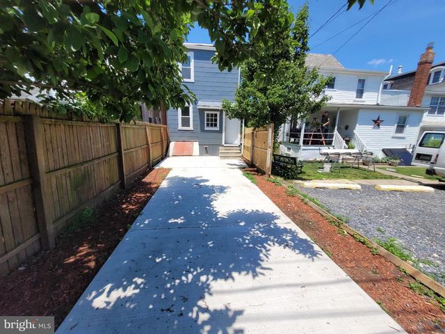 45 GREEN ST, Lansdale, PA 19446