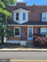 45 GREEN ST, Lansdale, PA 19446