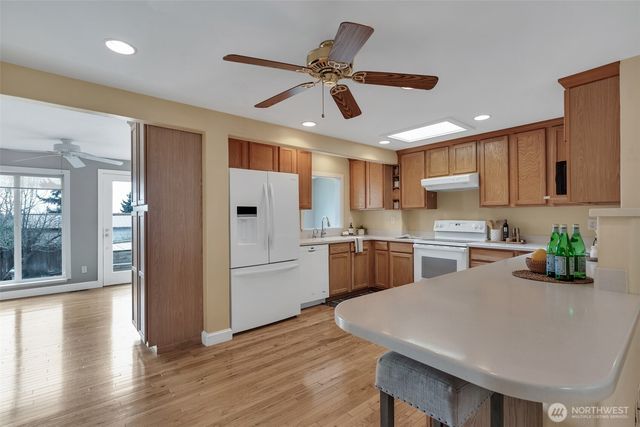 5008 22nd Avenue NE, Tacoma, WA 98422