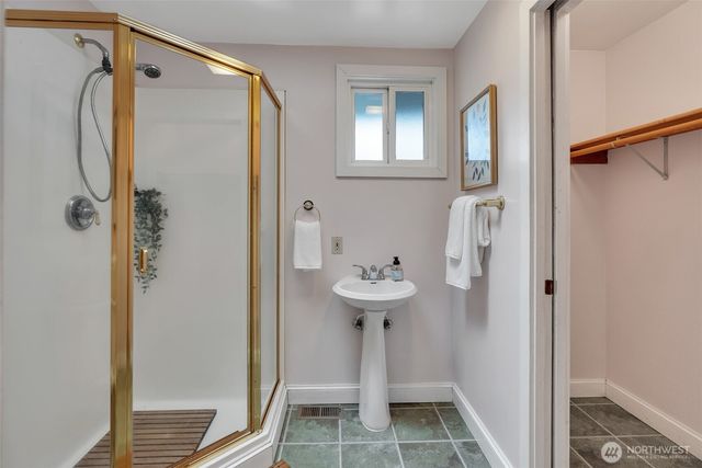 5008 22nd Avenue NE, Tacoma, WA 98422