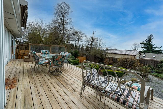 5008 22nd Avenue NE, Tacoma, WA 98422