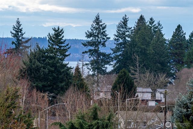 5008 22nd Avenue NE, Tacoma, WA 98422