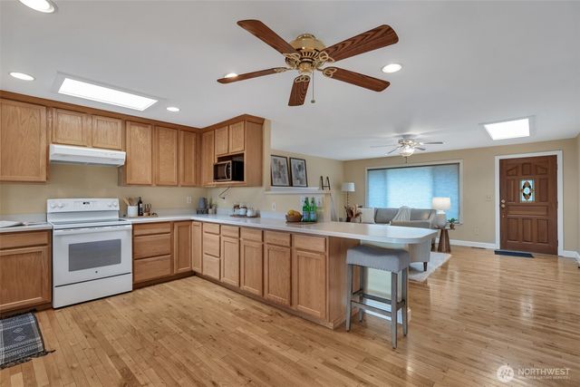 5008 22nd Avenue NE, Tacoma, WA 98422