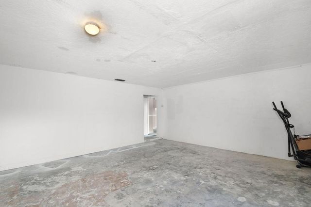 2652 Iroquois Avenue, Fort Pierce, FL 34946