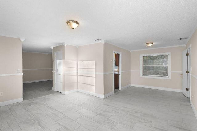 2652 Iroquois Avenue, Fort Pierce, FL 34946