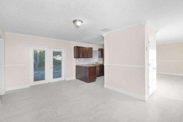 2652 Iroquois Avenue, Fort Pierce, FL 34946