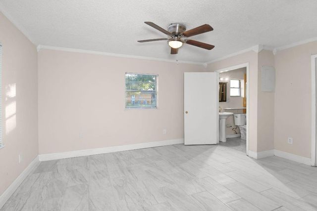 2652 Iroquois Avenue, Fort Pierce, FL 34946