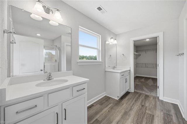 325 Tarn CT, Suffolk, VA 23434