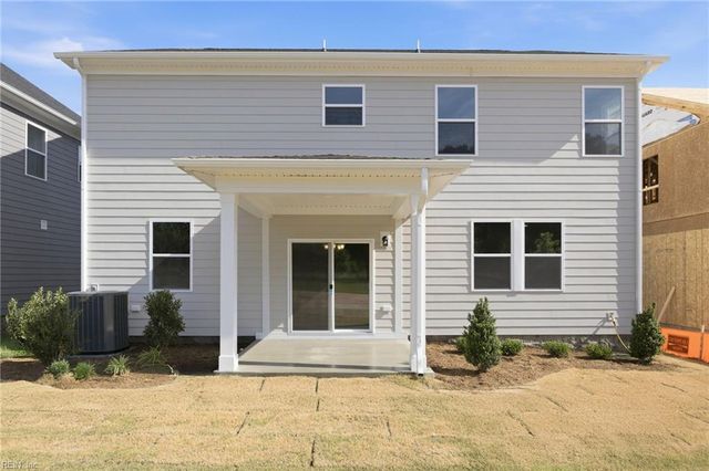 325 Tarn CT, Suffolk, VA 23434