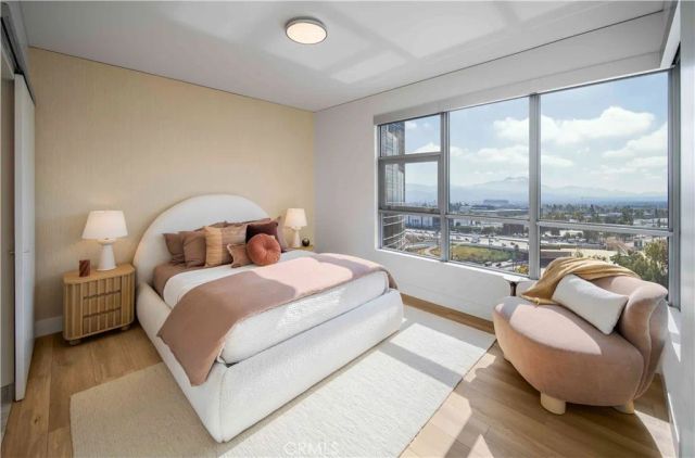 9 MacArthur Place 804, Santa Ana, CA 92707