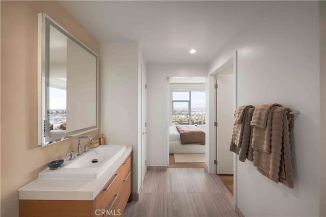 9 MacArthur Place 804, Santa Ana, CA 92707