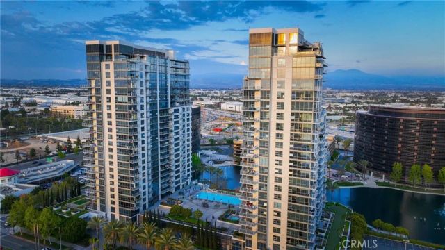 9 MacArthur Place 804, Santa Ana, CA 92707