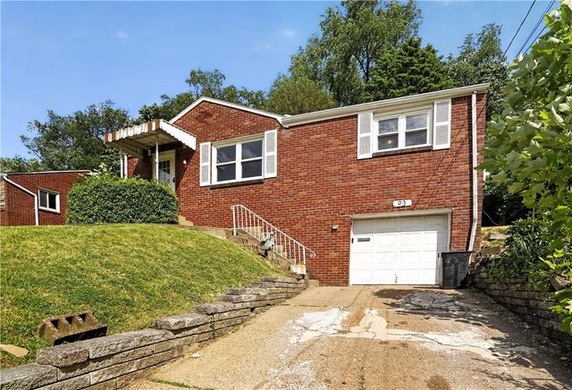 93 W Bruceton Rd, Pleasant Hills, PA 15236