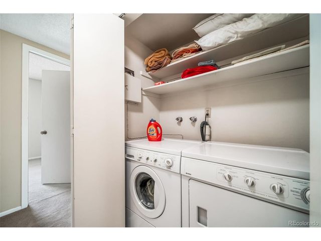 7069 S Knolls Way, Centennial, CO 80122