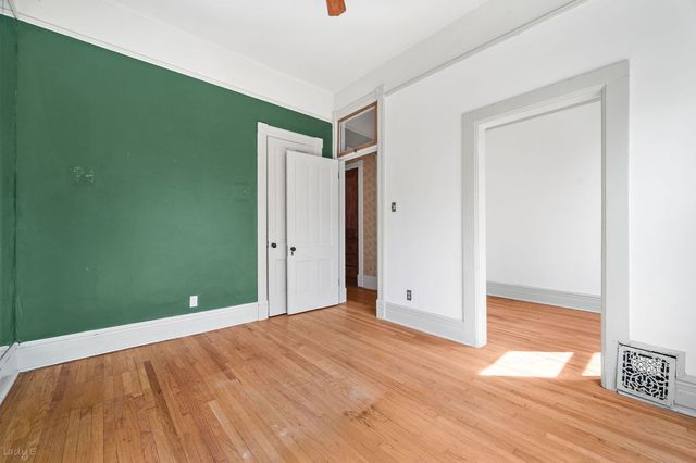 2411 N Burling Street, Chicago, IL 60614