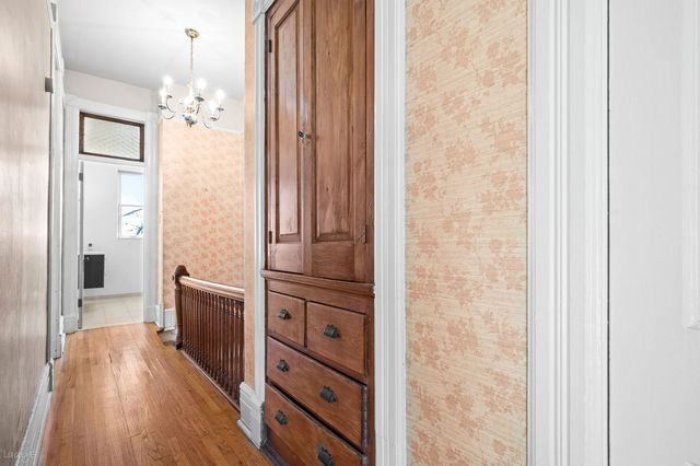 2411 N Burling Street, Chicago, IL 60614